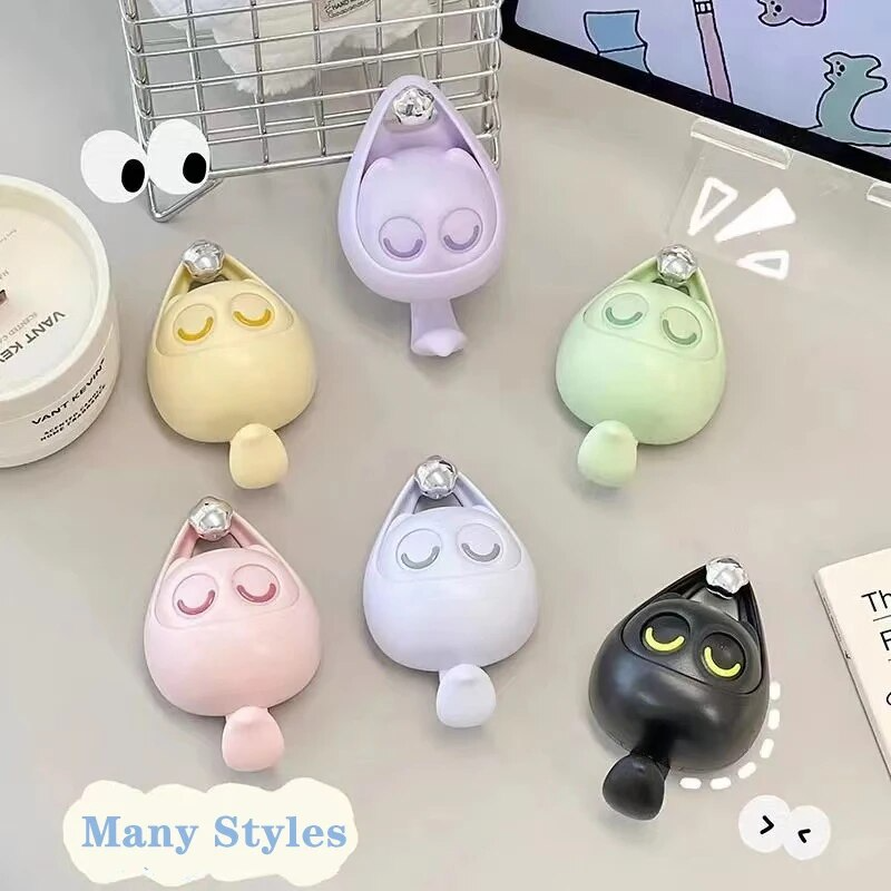 Cute Cat Wink Wall Hooks